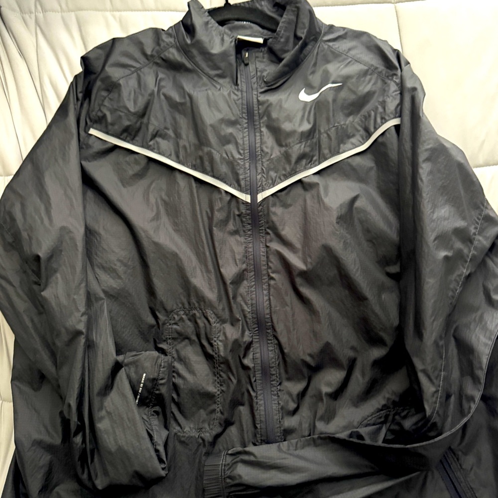 Nike XL - Extra Lightweight Running Jacket - Bowerman Series